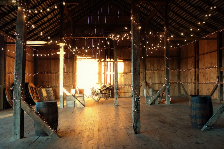 barn lighting