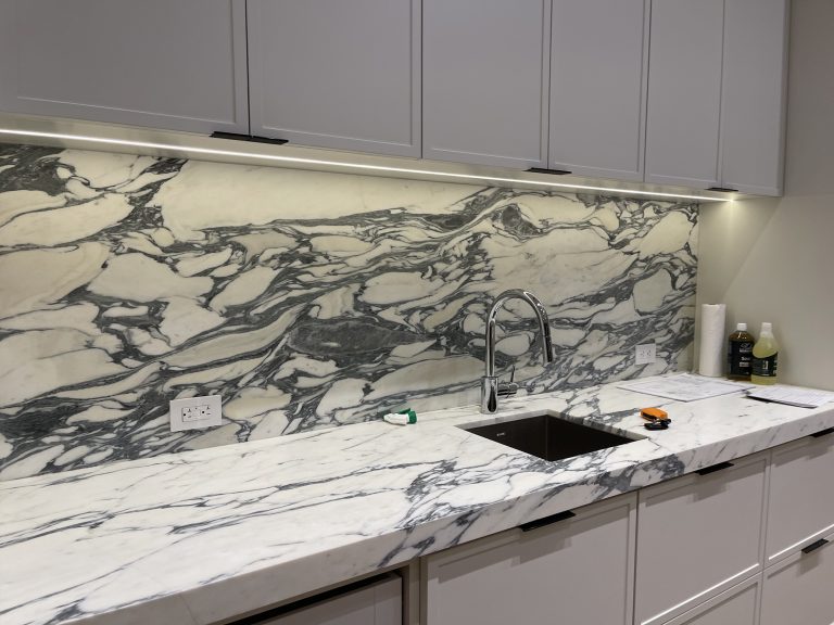 under cabinet lighting